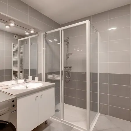 L'art De - 2 Bedroom Near The Center Terrace And Garage Apartment Annecy