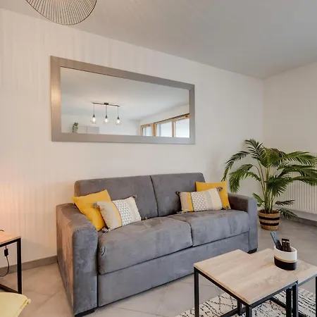 L'art De - 2 Bedroom Near The Center Terrace And Garage Apartment